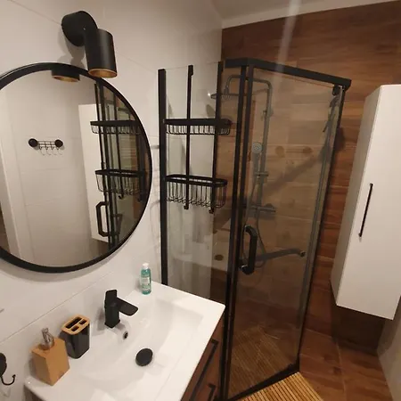 Number One Nova Wozownia Apartament