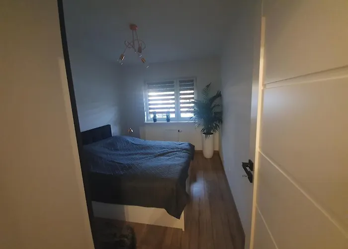 Number One Nova Wozownia شقة