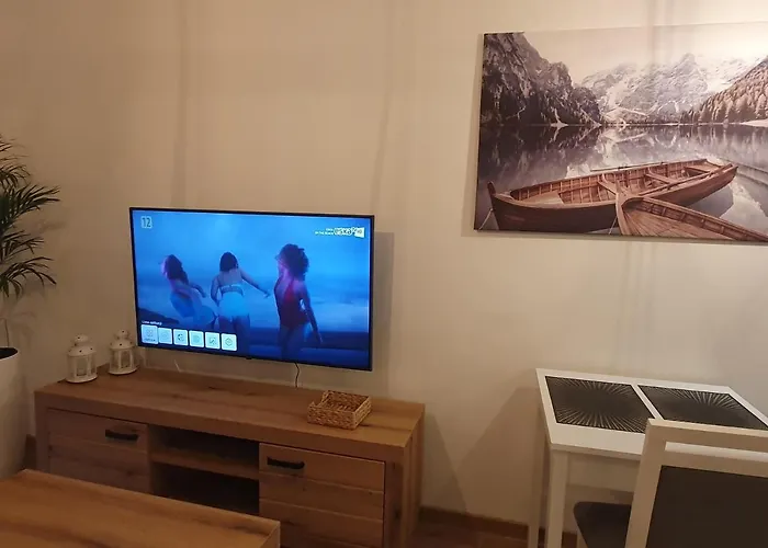 Number One Nova Wozownia شقة *