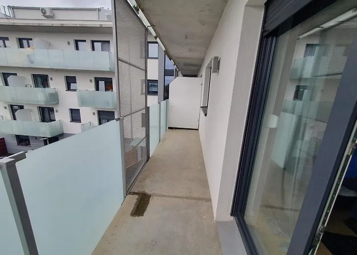 Number One Nova Wozownia * לז'נו