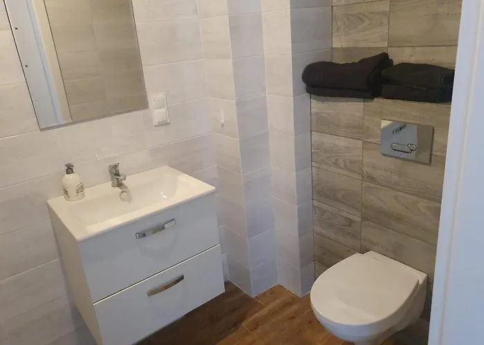 Number One Nova Wozownia Apartment