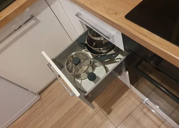 Number One Nova Wozownia לז'נו